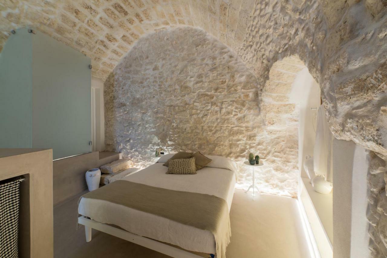 Vittoria Luxury Suite A Ostuni By Wonderful Italy Bagian luar foto