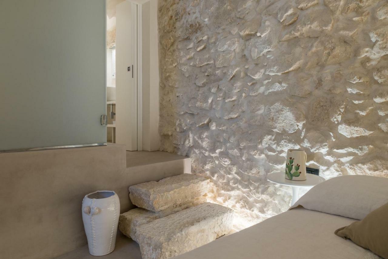 Vittoria Luxury Suite A Ostuni By Wonderful Italy Bagian luar foto